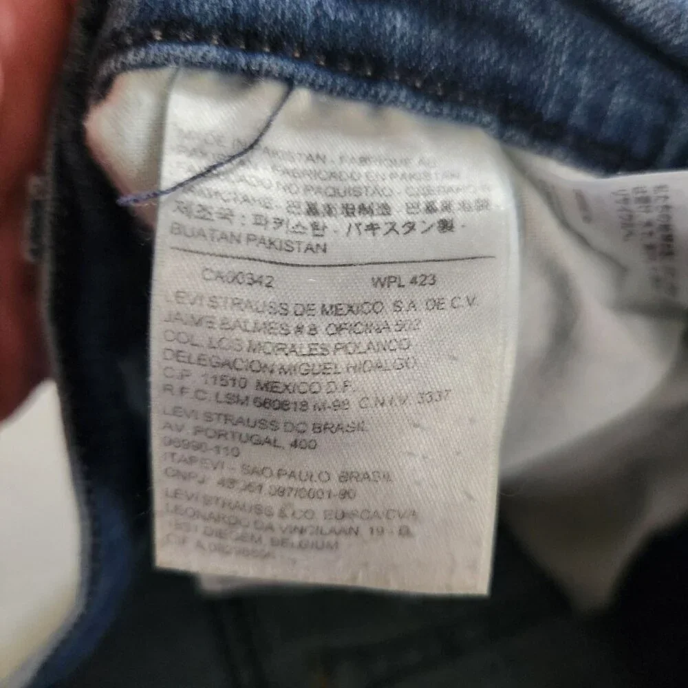 Levis Capri Pants Denim